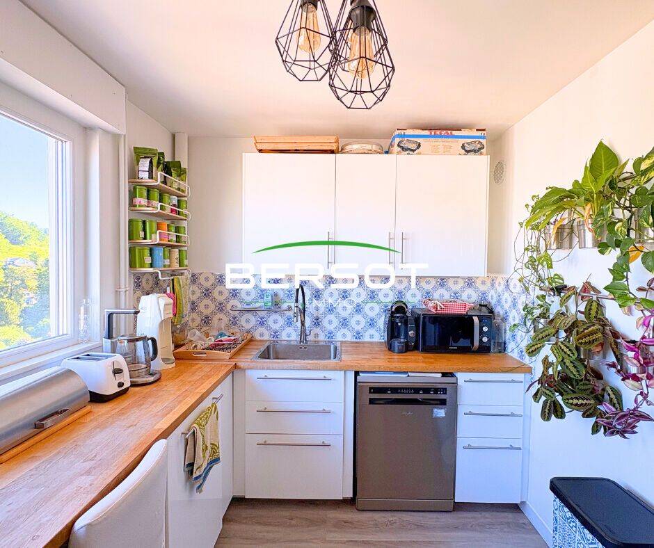 Appartement 4 pièces 75 m² · à Besançon · 75,3 m² · 149 000 €