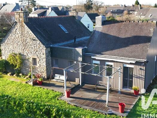 Maison à vendre 200 000 € 7 pièces 5 chambres 125 m² 880 m² de terrain Rostrenen 22110