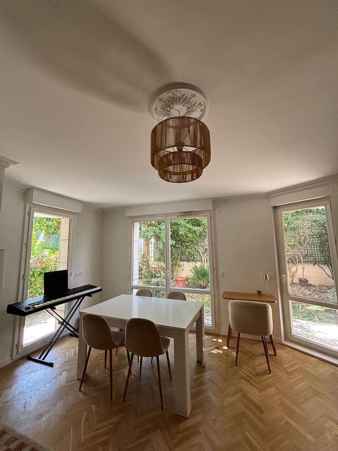 Appartement 2 pièces 56 m² · à Paris 20ème Arrondissement · 56 m² · 2 158 €