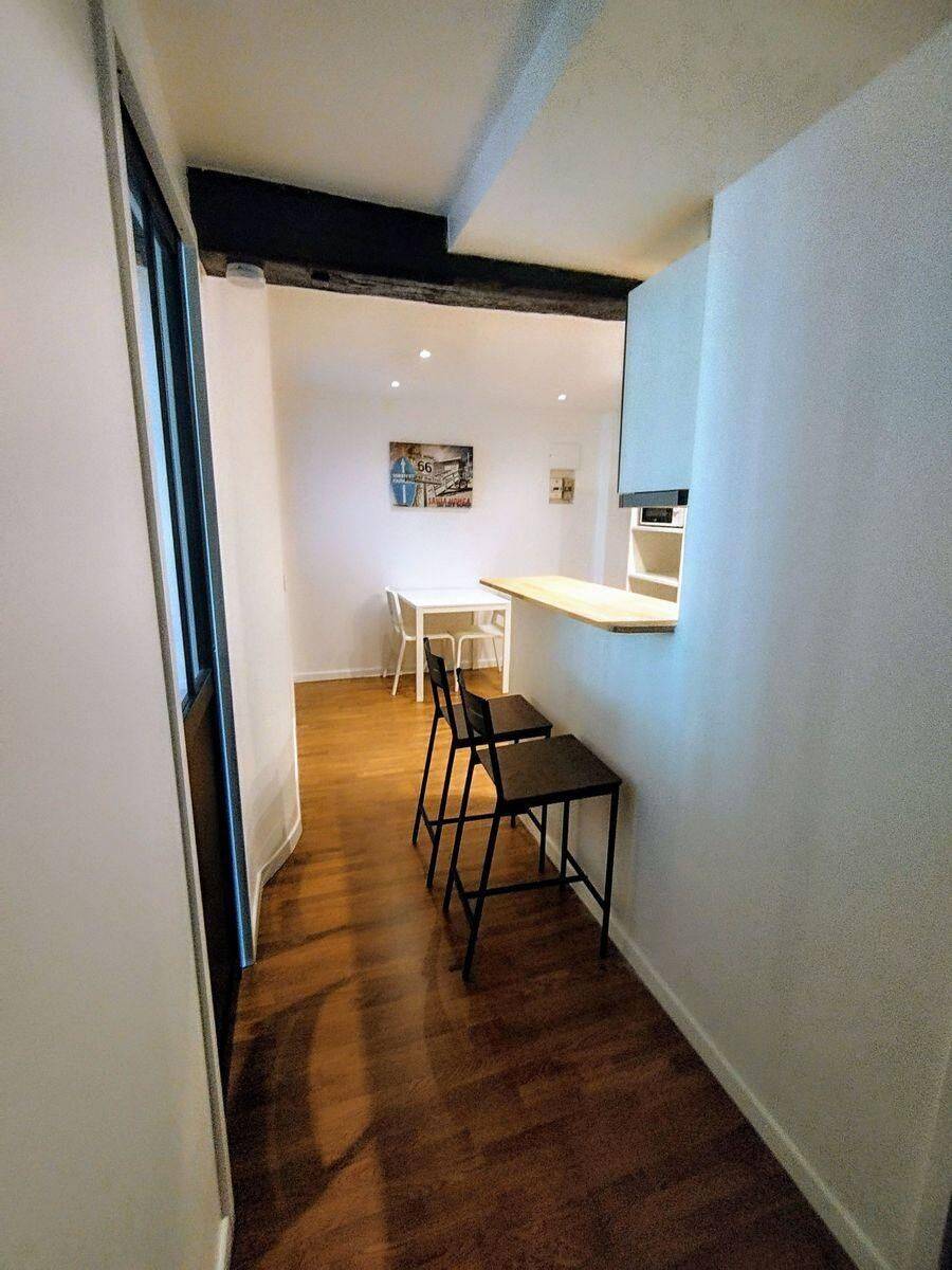 Appartement 3 pièces 37 m² · à Paris 10ème Arrondissement · 37 m² · 1 490 €/mois