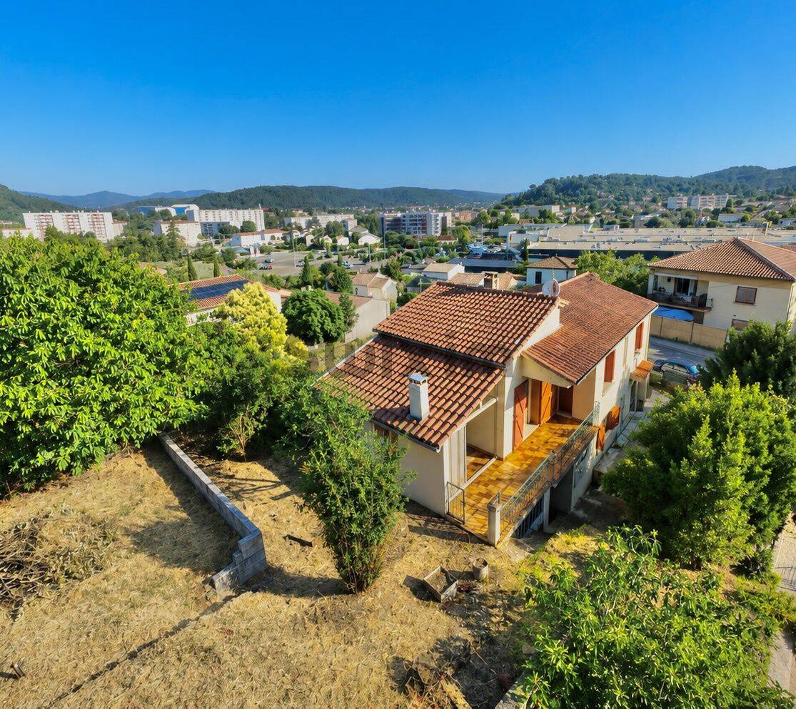 Maison 6 pièces 121 m² · à Alès · 121 m² · 189 000 €