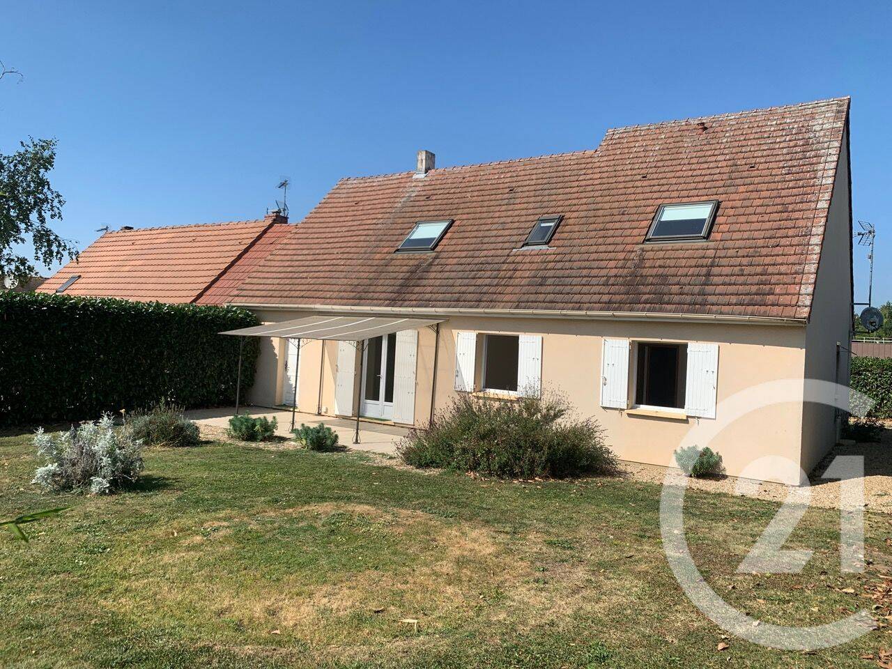 Maison 6 pièces 123 m² · à Dreux · 123,4 m² · 1 050 €/mois