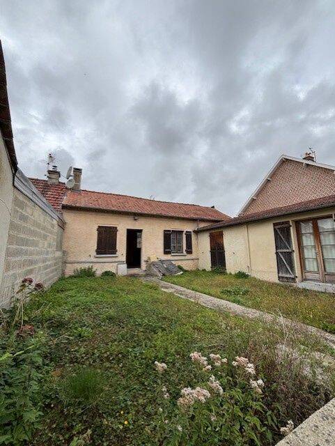 Maison 3 pièces 180 m² · à La Chaussée-Tirancourt · 180 m² · 237 000 €
