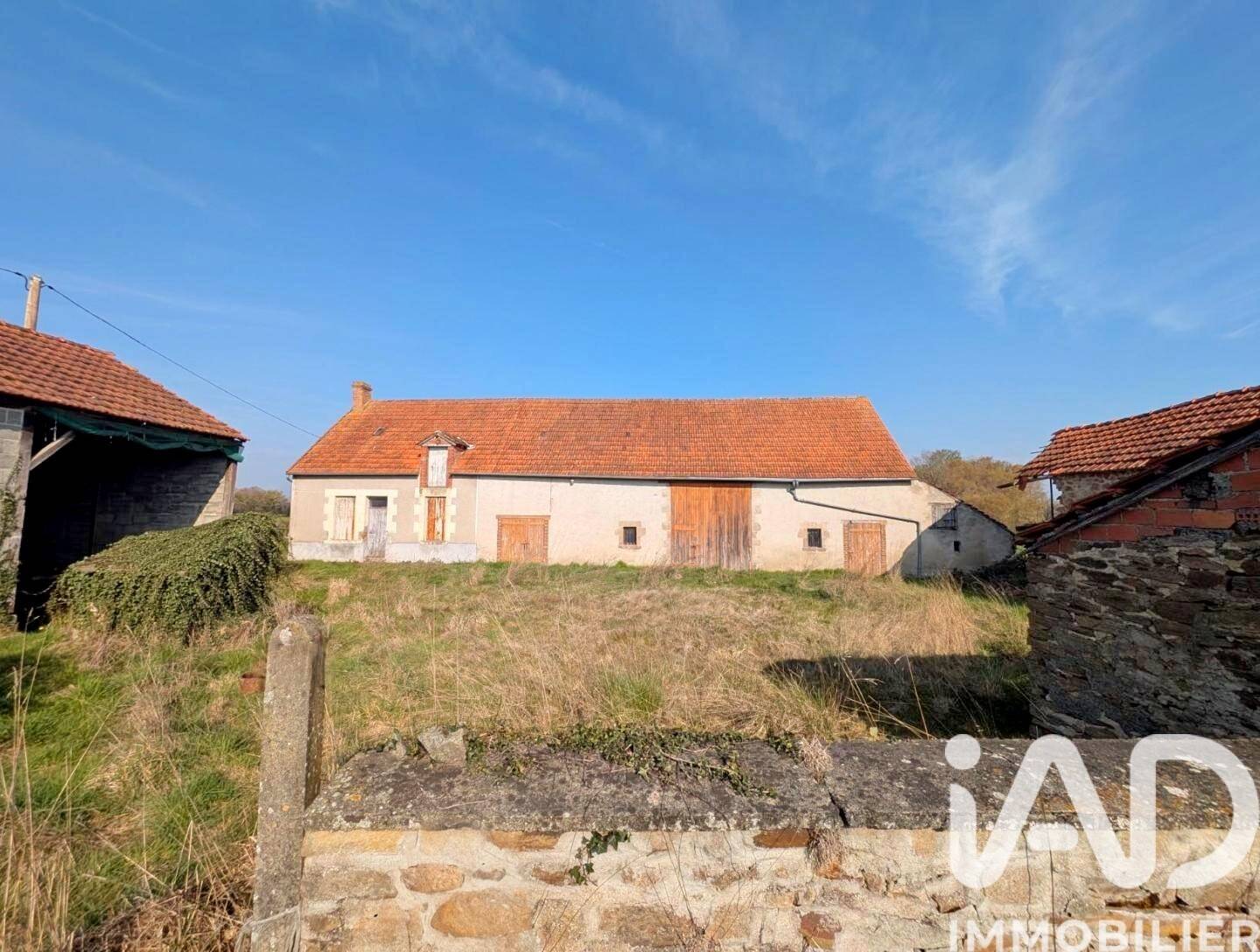 Maison 3 pièces 49 m² · à Chéniers · 49 m² · 49 000 €