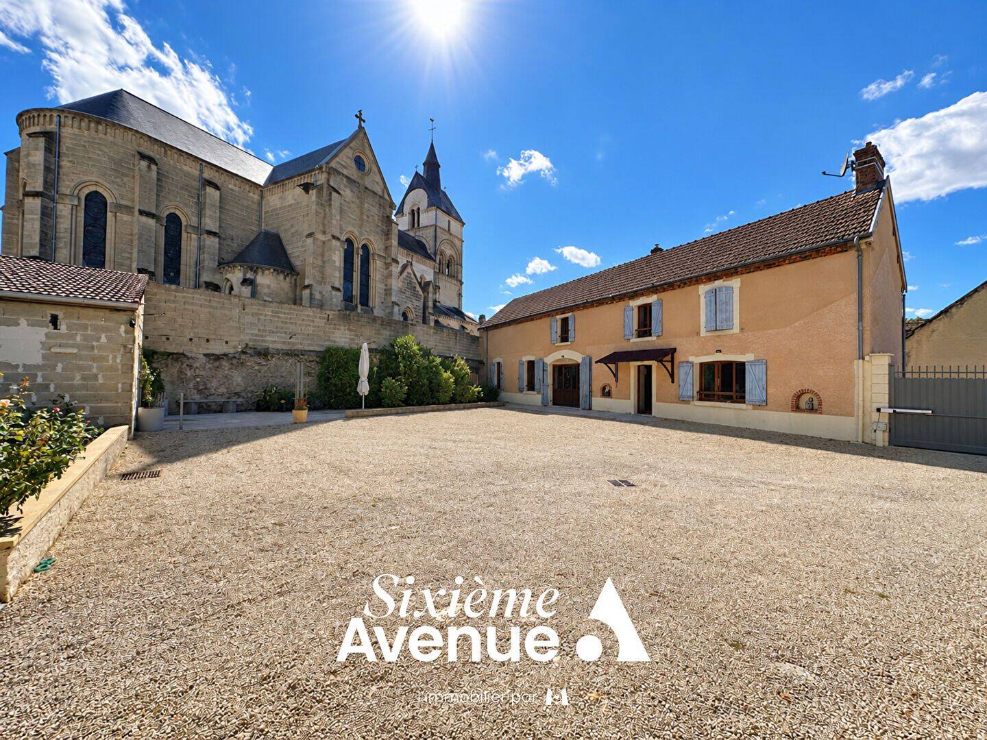 Maison 6 pièces 230 m² · à Athis · 230 m² · 450 000 €