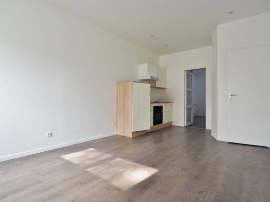 Appartement à louer 522 € 2 pièces 1 chambre 33 m² RDC Villars-les-Dombes 01330