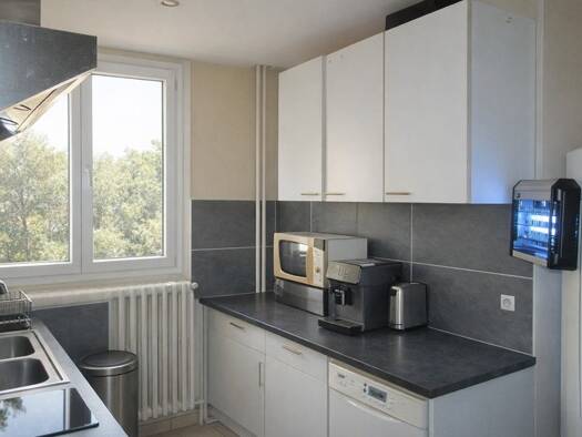 Appartement à vendre 155 000 € 3 pièces 2 chambres 54 m² Étage 1/6 Vieux Village Fontaine-lès-Dijon 21121