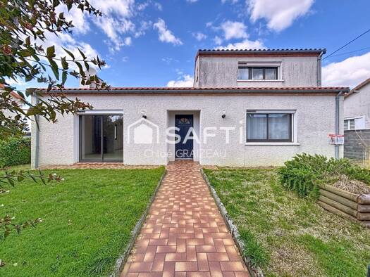 Pavillon à vendre 219 900 € 7 pièces 5 chambres 169 m² 870 m² de terrain Bel-Air Belle Feuille Abattoir Bressuire 79300