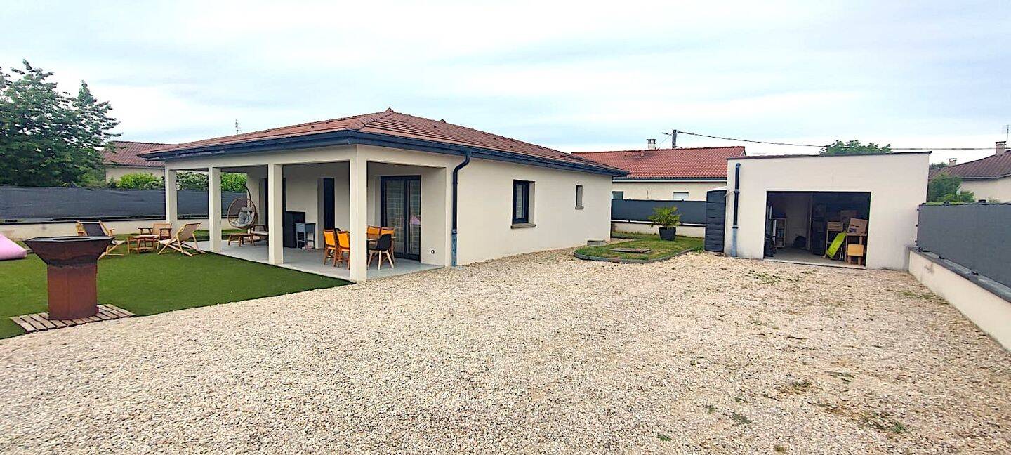 Maison 4 pièces 81 m² · à Ambronay · 80,6 m² · 289 000 €