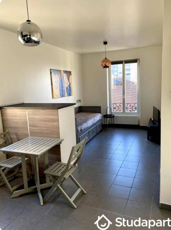 Appartement 1 pièce 24 m² · aux Lilas · 24 m² · 820 €/mois