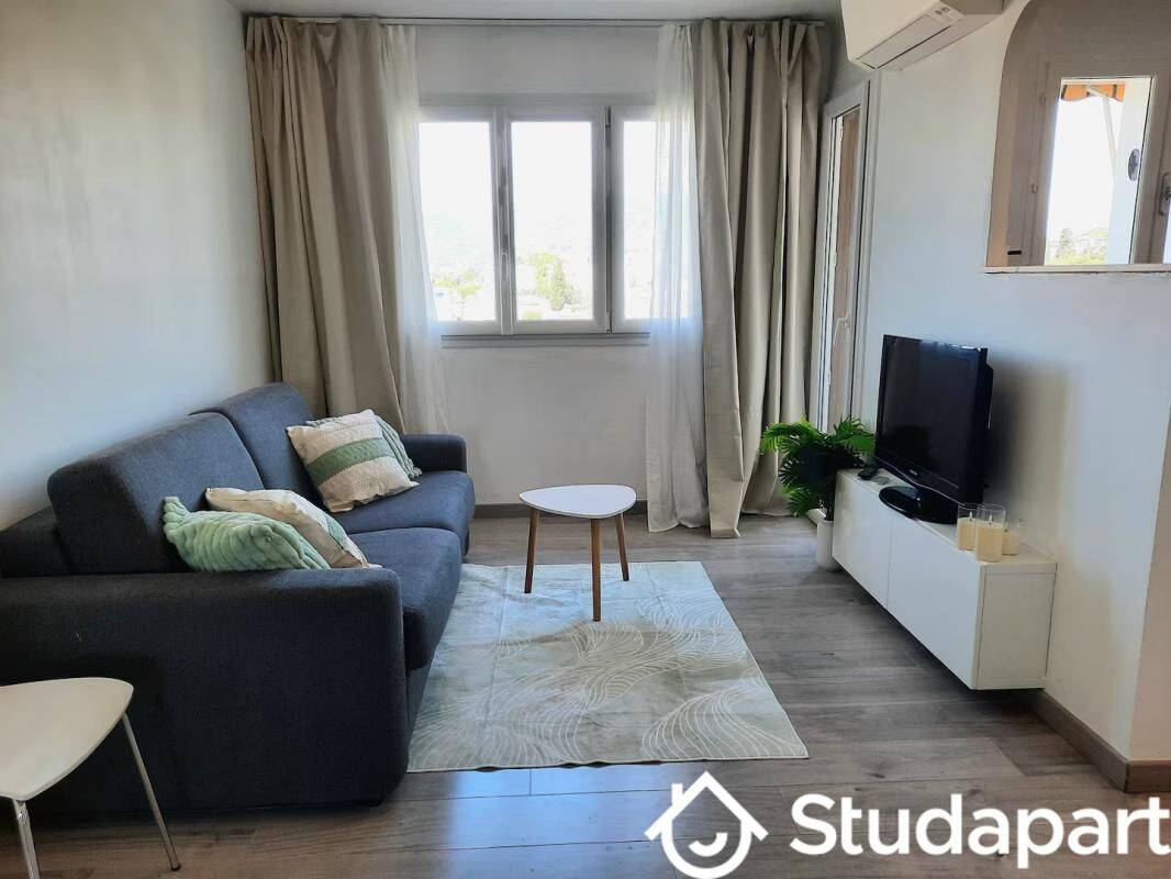 Appartement 2 pièces 42 m² · à Cannes · 42 m² · 1 100 €