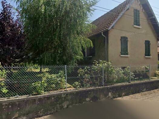 Maison à vendre 120 000 € 4 pièces 2 chambres 57 m² 382 m² de terrain Poligny 39800