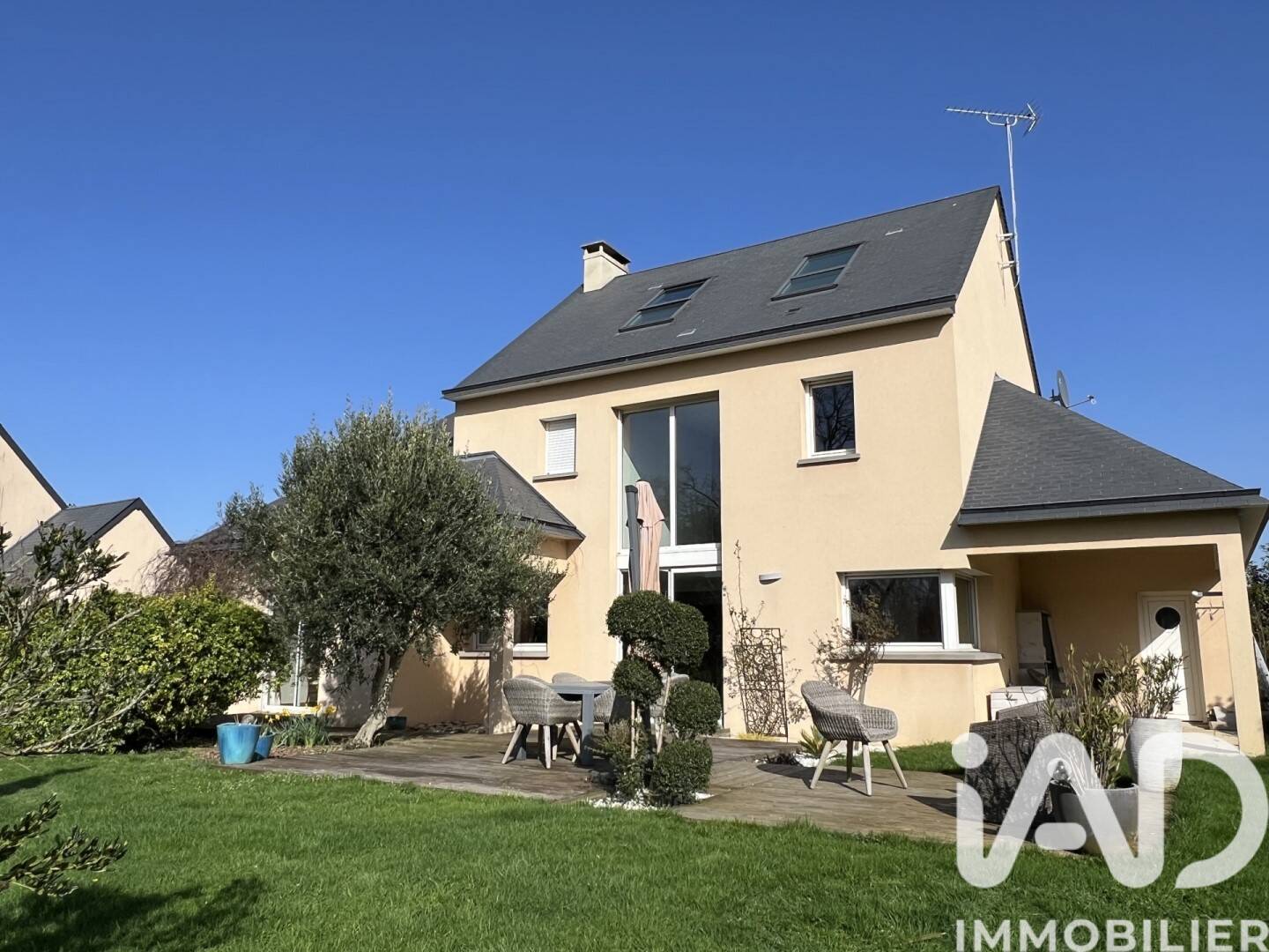 Maison 8 pièces 198 m² · à Saint-Lô · 198 m² · 559 000 €