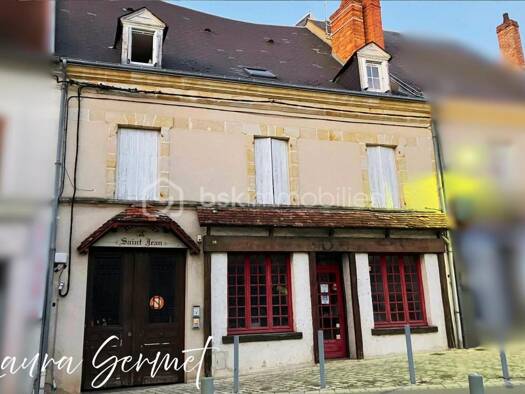 Immeuble à vendre 410 000 € 490 m² Centre Ville Vierzon 18100