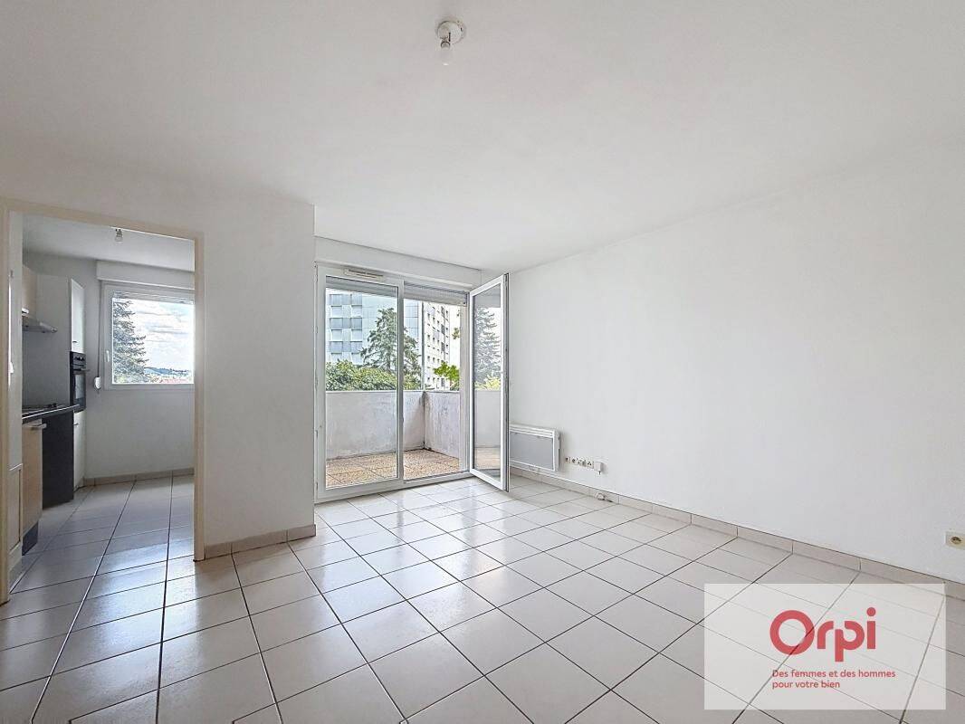 Appartement 2 pièces 63 m² · à Montluçon · 63,4 m² · 494 €