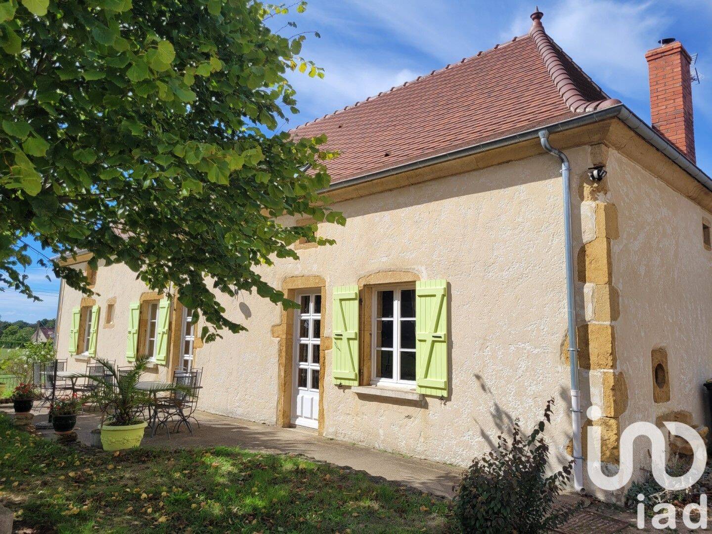 Maison 6 pièces 183 m² · à L'Hôpital-le-Mercier · 183 m² · 448 000 €