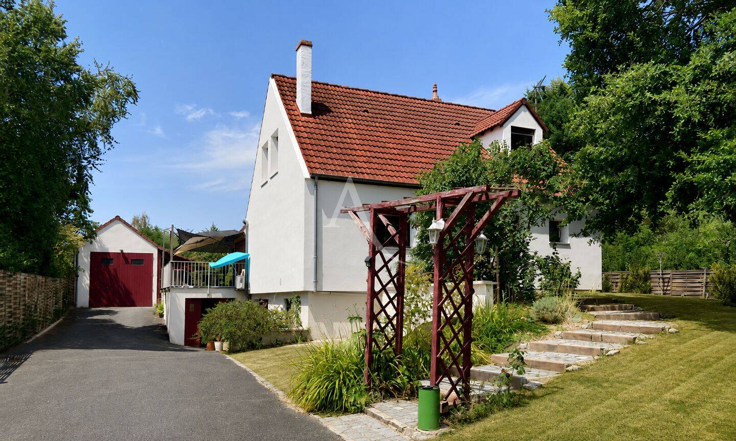 Maison 6 pièces 137 m² · à Chécy · 137 m² · 363 000 €