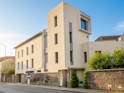 Appartement à vendre - neuf 299 000 € 3 pièces 2 chambres 65 m² dès le 31/03/2026 Anse 69480