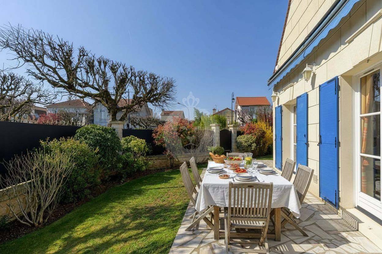 Maison 6 pièces 171 m² · à Joinville-le-Pont · 171 m² · 995 000 €