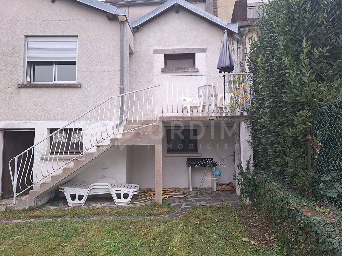 Maison 3 pièces 62 m² · à Saint-Sauveur-en-Puisaye · 62 m² · 535 €