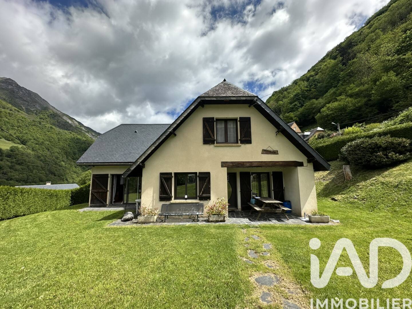Maison 6 pièces 140 m² · à Cauterets · 140 m² · 476 000 €