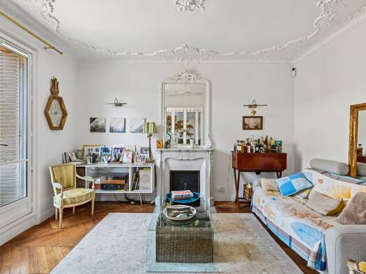 Appartement à vendre 960 000 € 4 pièces 2 chambres 71,7 m² Étage 2/8 Cambronne-Garibaldi Paris 15ème arrondissement 75015