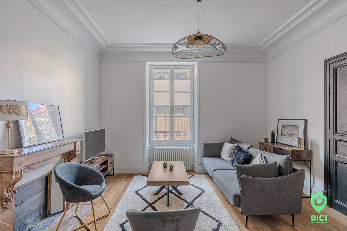 Maison 7 pièces 98 m² · à Angers · 98 m² · 550 €