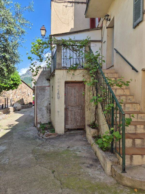 Maison 3 pièces 60 m² · à Calenzana · 60 m² · 221 000 €