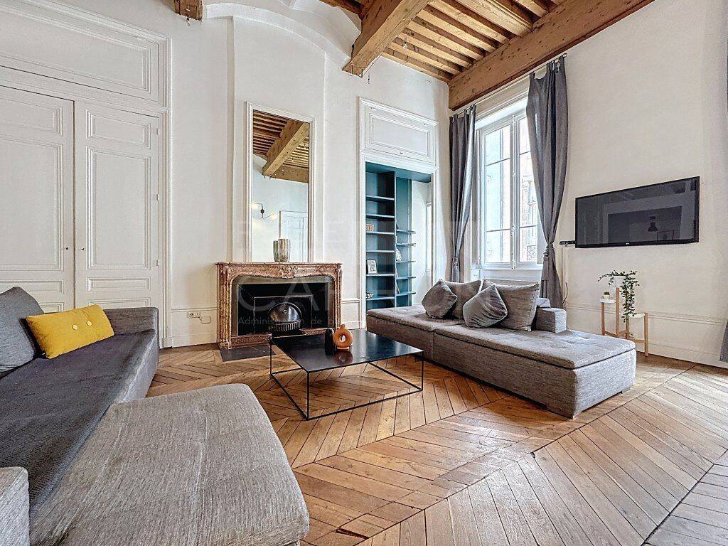 Appartement 3 pièces 145 m² · à Lyon 2ème Arrondissement · 145 m² · 2 100 €
