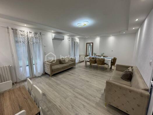 Pavillon à vendre 215 000 € 5 pièces 3 chambres 120 m² 2 800 m² de terrain Cornant 89500