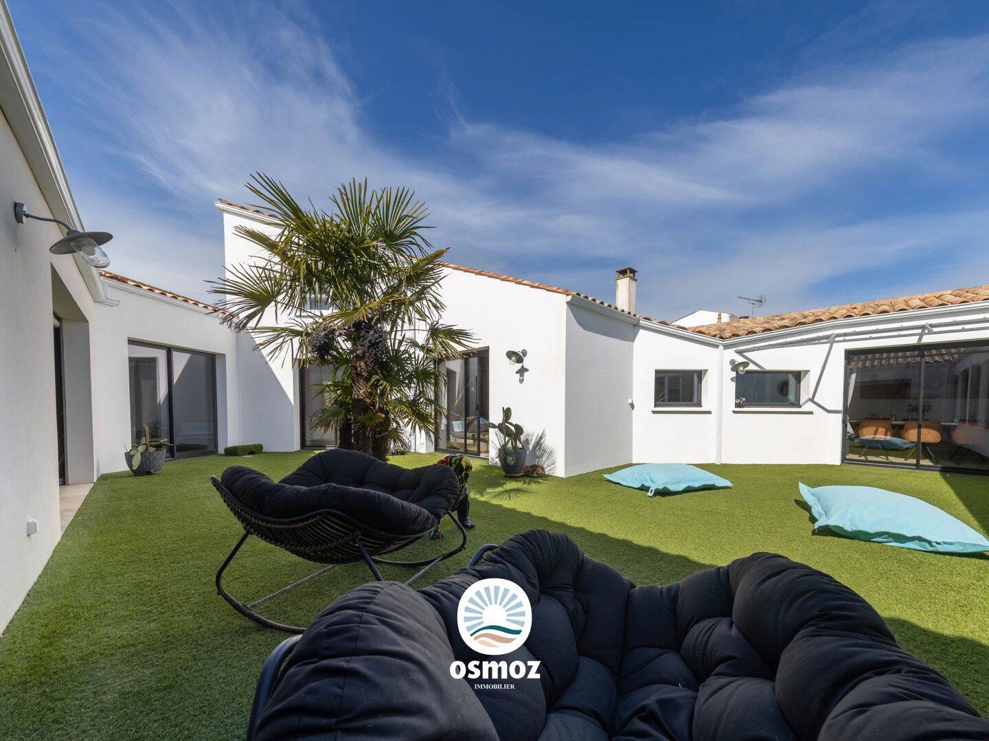 Maison 7 pièces 197 m² · à Nieul-sur-Mer · 197 m² · 991 000 €