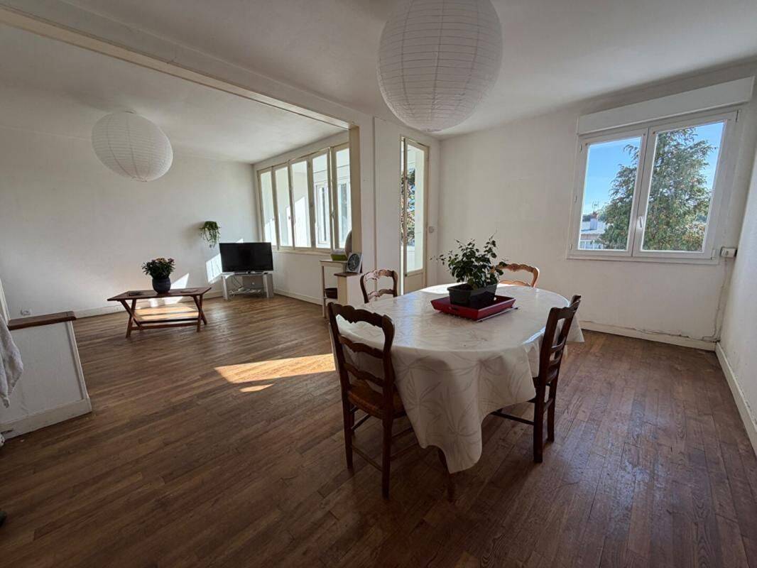 Appartement 4 pièces 96 m² · à Vire Normandie · 96 m² · 148 400 €
