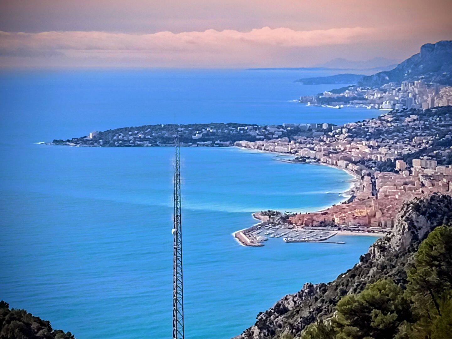 Appartement 6 pièces 110 m² · à Menton · 110 m² · 2 650 €/mois