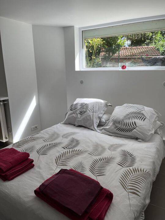 Appartement 1 pièce 25 m² · à Sèvres · 25 m² · 960 €