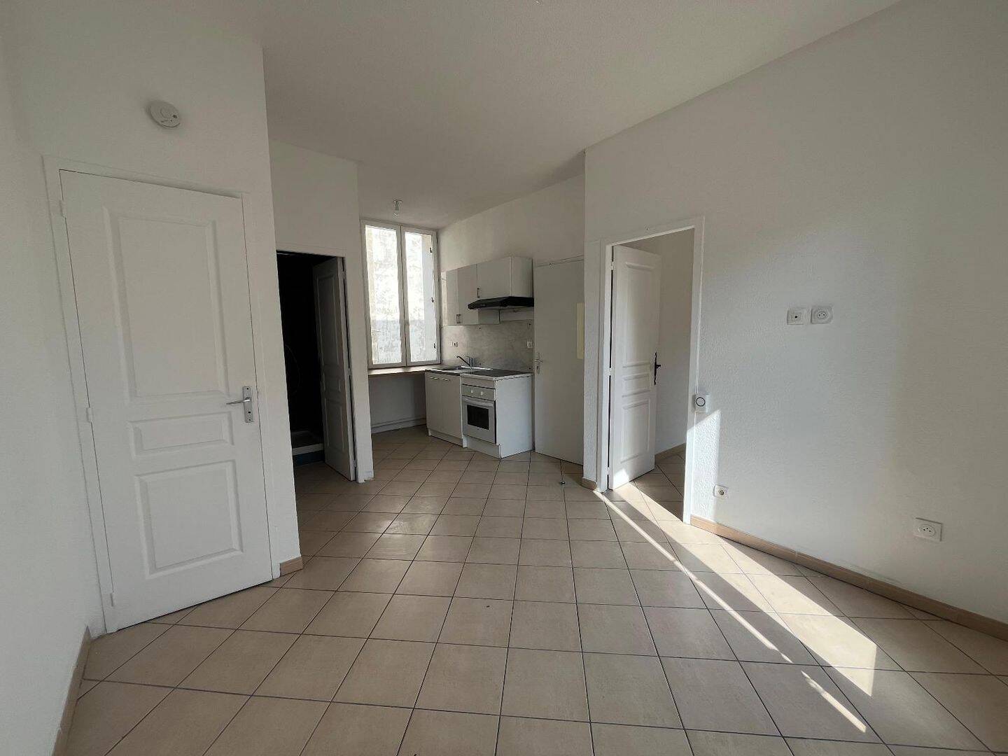 Appartement 2 pièces 26 m² · à Béziers · 26 m² · 425 €