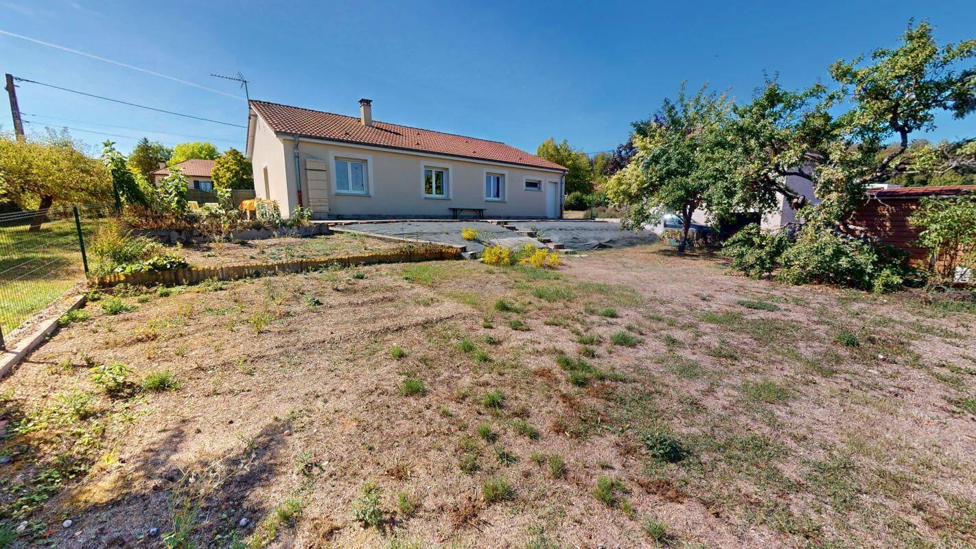 Maison 3 pièces 82 m² · à Sampigny · 81,7 m² · 153 000 €