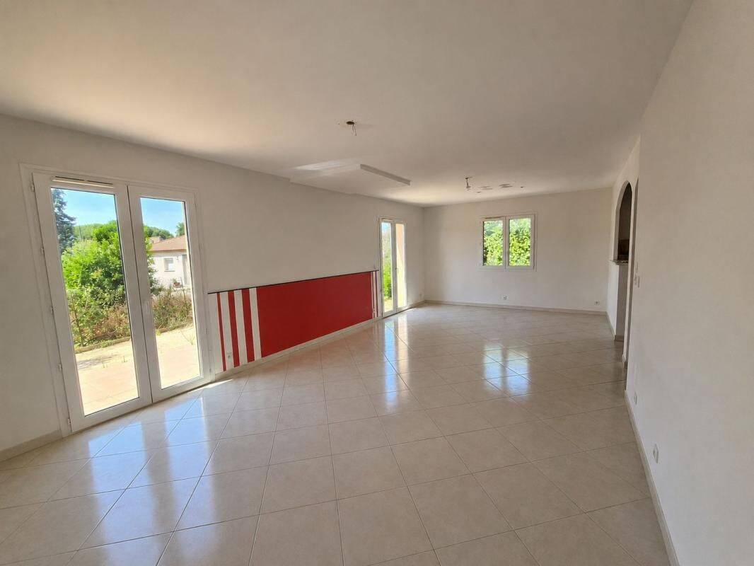Maison 4 pièces 111 m² · à Pomérols · 110,7 m² · 1 200 €