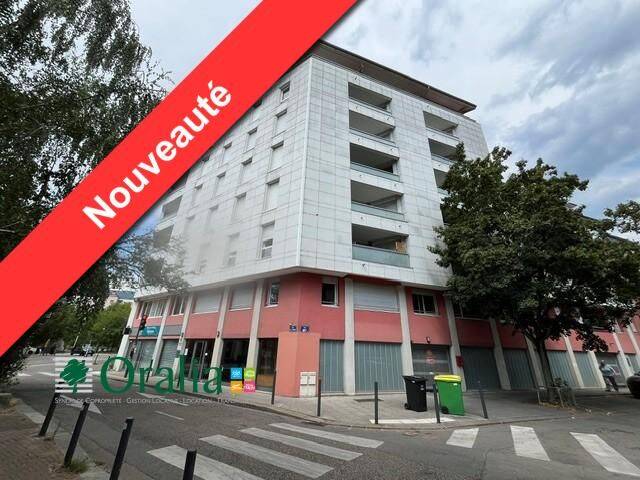 Appartement 1 pièce 43 m² · à Grenoble · 43,4 m² · 700 €