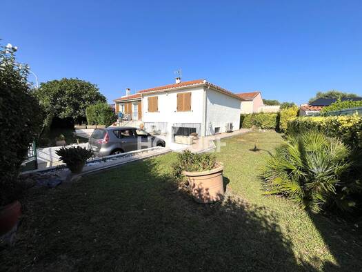 Maison de plain-pied à vendre 369 000 € 4 pièces 3 chambres 99,9 m² 625 m² de terrain Villelongue-de-la-Salanque 66410