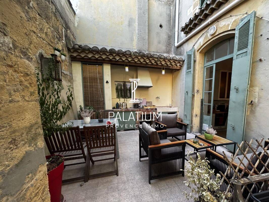 Appartement 1 pièce 80 m² · à Salon-de-Provence · 80 m² · 1 200 €