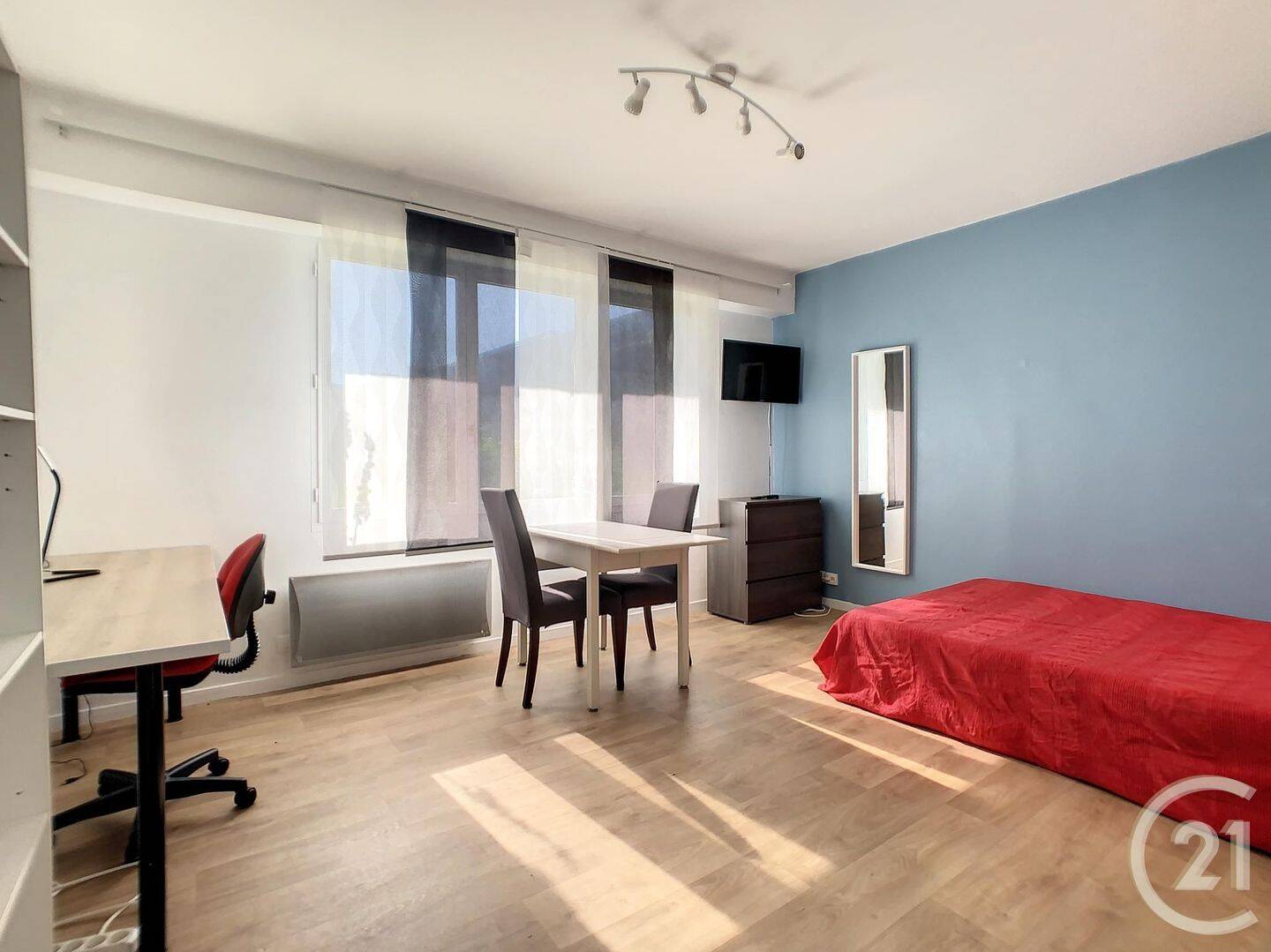 Appartement 1 pièce 28 m² · à Compiègne · 27,5 m² · 535 €/mois