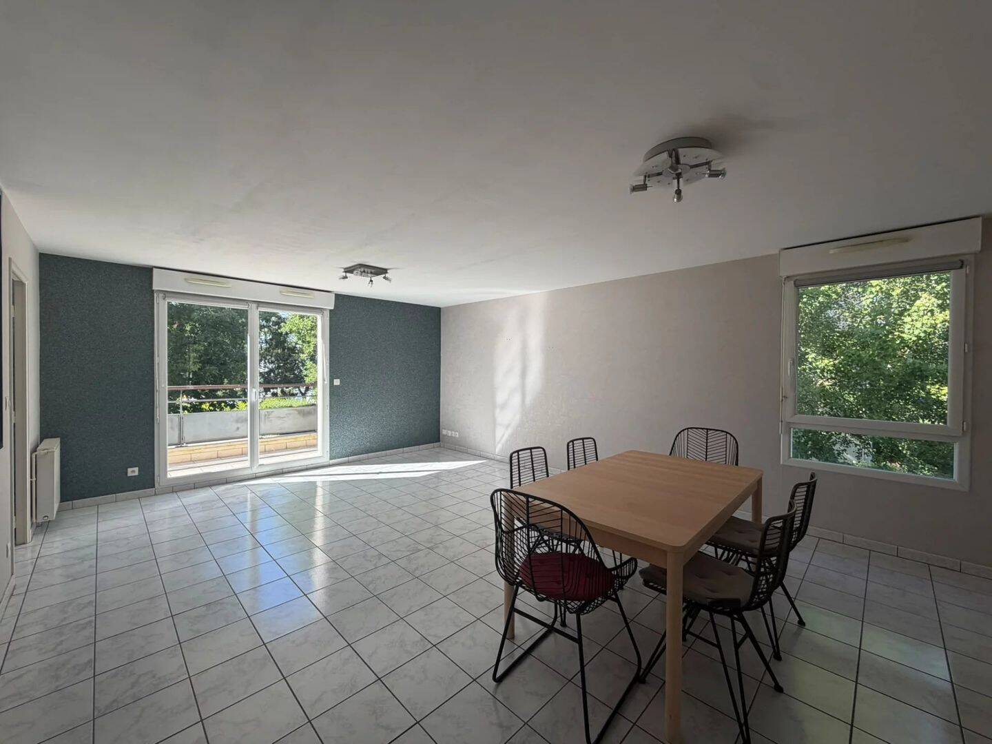 Appartement 3 pièces 81 m² · à Petit-Couronne · 81 m² · 950 €/mois