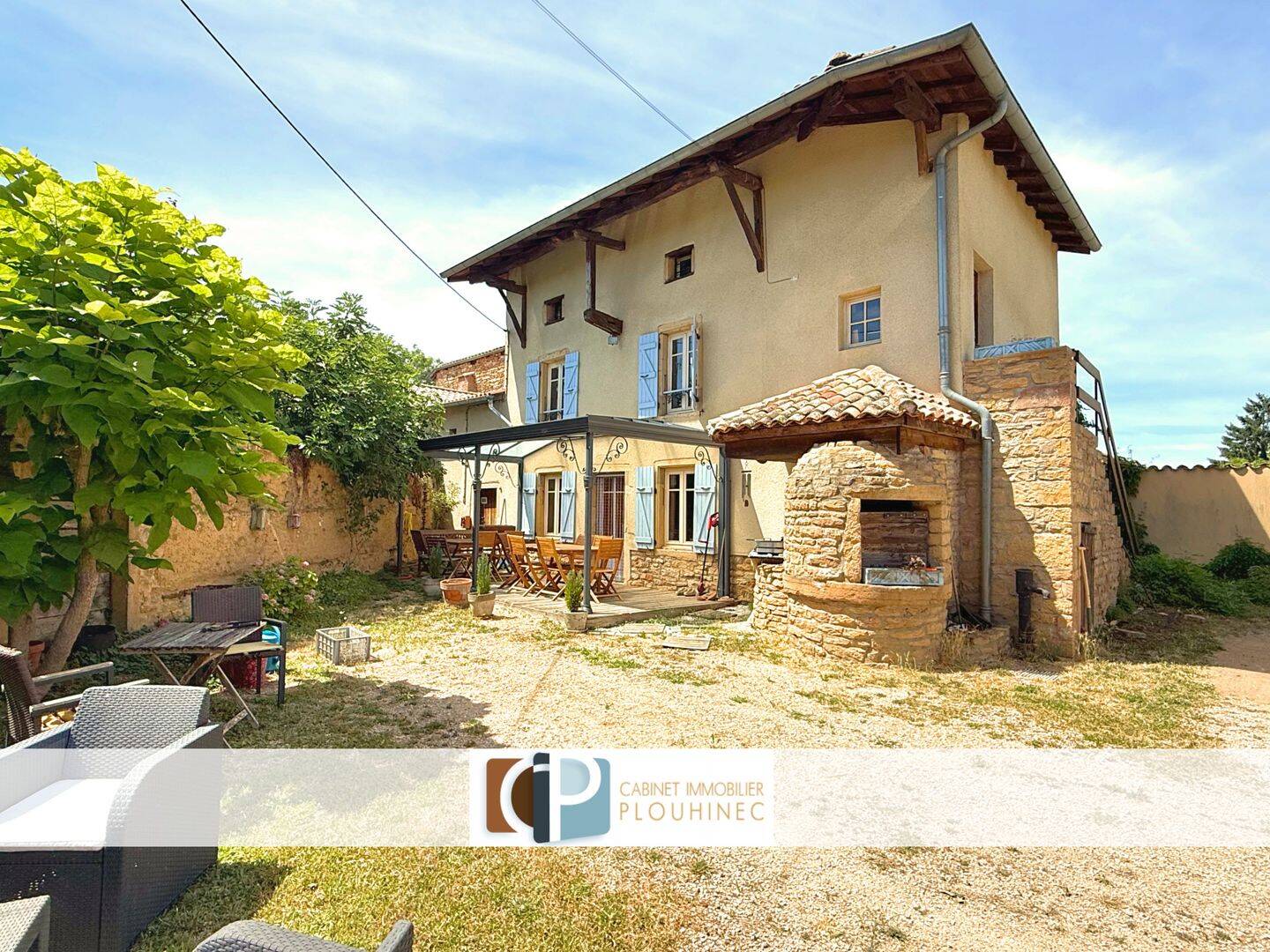 Maison 5 pièces 137 m² · à Crêches-sur-Saône · 137 m² · 235 000 €