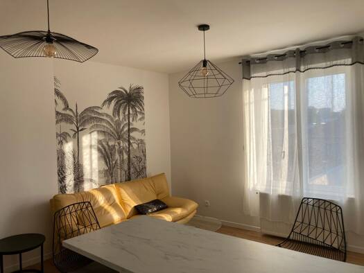 Appartement à louer 590 € 2 pièces 1 chambre 40 m² RDC/3 Beaulieu – Montchovet-Marandinière Saint-Étienne 42000