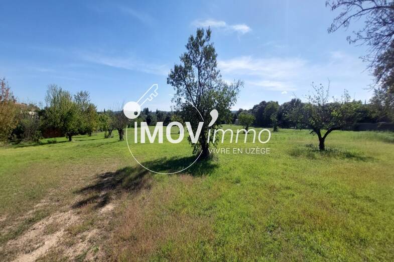 Terrain à vendre 117 000 € 400 m² de terrain Saint-Quentin-la-Poterie 30700