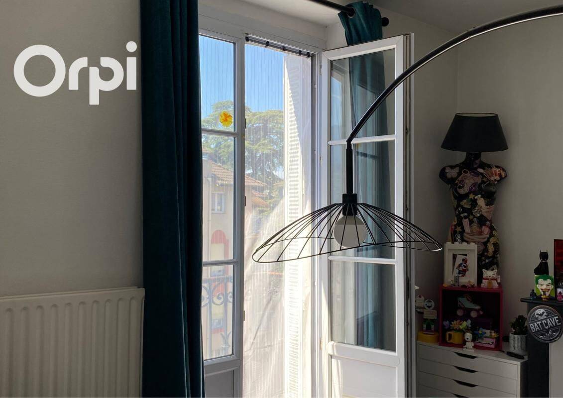 Appartement 4 pièces 86 m² · à Voiron · 86 m² · 750 €