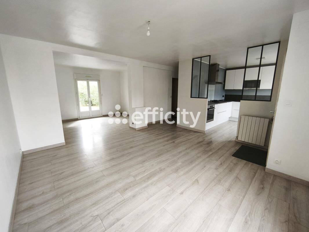 Maison 7 pièces 186 m² · à Iffendic · 186 m² · 270 990 €