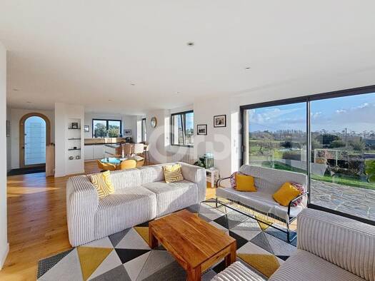 Maison à vendre 735 000 € 6 pièces 5 chambres 180 m² 3 225 m² de terrain Plouzané 29280
