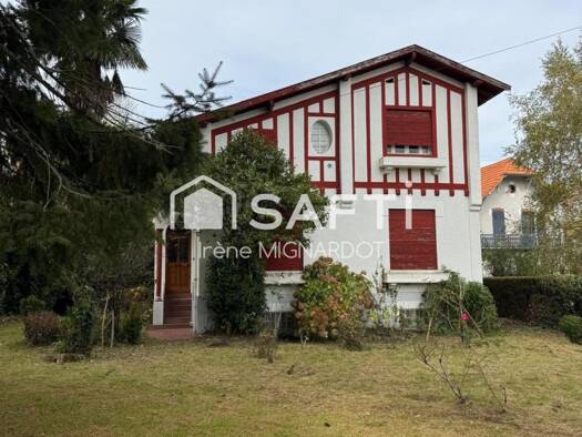 Maison à vendre 388 000 € 6 pièces 4 chambres 181 m² 900 m² de terrain Pau Sud Pau 64000