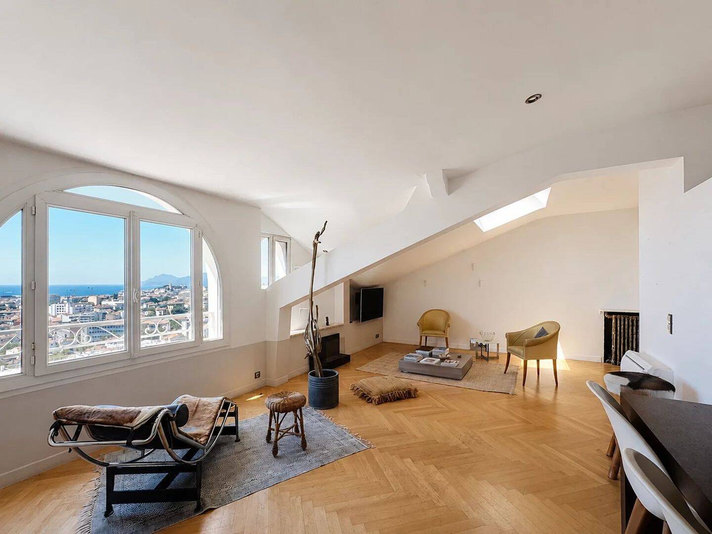 Appartement 3 pièces 106 m² · à Cannes · 105,9 m² · 535 000 €